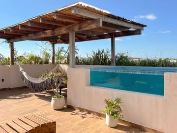 Penthouse con alberca privada, en venta, Aldea Zamá, Tulum.