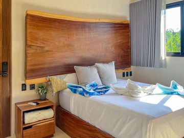 Penthouse con alberca privada, en venta, Aldea Zamá, Tulum.