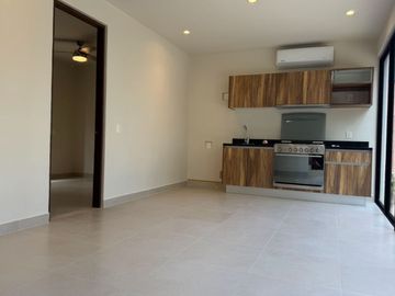 Casa con alberca privada en venta, Avenida Coba, Tulum.