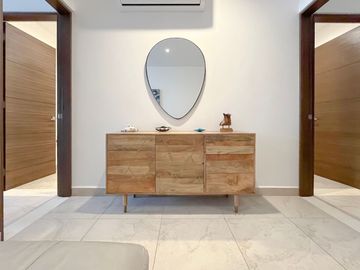 Departamento con lock-off, balcón con vistas a la naturaleza, en venta