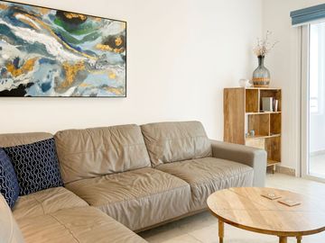 Departamento con lock-off, balcón con vistas a la naturaleza, en venta
