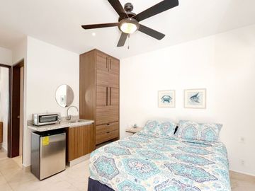 Departamento con lock-off, balcón con vistas a la naturaleza, en venta