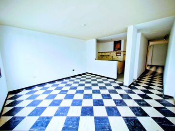SE VENDE AMPLIO TRIPLEX 170.00 M2 EN URBANIZACIÓN SANTA ISABEL, DISTRITO DE CARABAYLLO