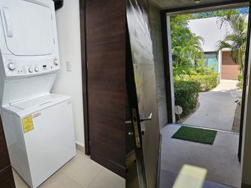 Estilosa Casa en la Selva con Alberca Privada y Rooftop en TAO Tulum Country Club