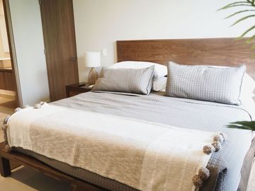 Condo amueblado, vista al campo de golf, venta, Tulum Country Club