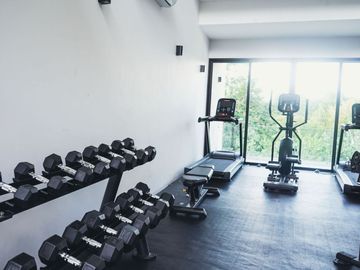 Condo amueblado, vista al campo de golf, venta, Tulum Country Club