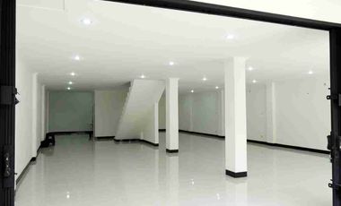 Dijual dan Disewakan Ruko Gandeng 2 Bangunan Baru Lokasi Pinggir Jalan Utama Di Pondok Kelapa, Duren Sawit. Jakarta Timur