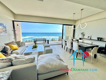 Departamento a pie de playa con terraza y vista frontal al mar