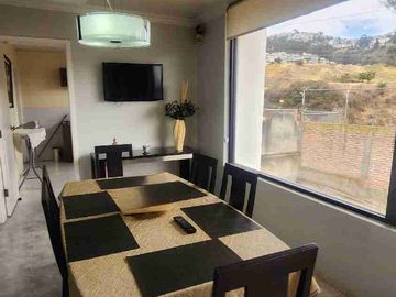 VENDO CASA DE 454.74m2 construida en terreno de 1.295.13m2 dentro Urbanización el Condado.