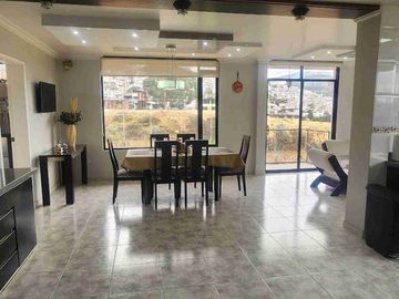 VENDO CASA DE 454.74m2 construida en terreno de 1.295.13m2 dentro Urbanización el Condado.