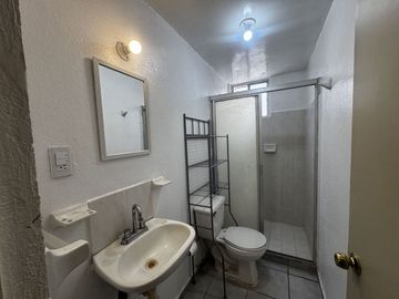 Casa amplia en RENTA en Villas Campestre. 185 m² de Construcción. A solo 200 m de Prol. Zaragoza