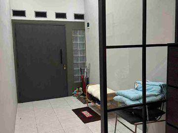 Rumah Bagus Tanah Luas Dalam Cluster