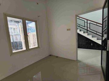 Dijual Rumah Greenlake Surabaya Timur