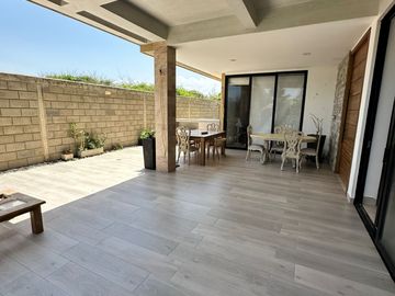 VENDO CASA INDEPENDIENTE EN SABANILLA - ATLANTICO