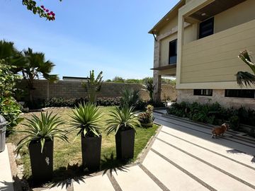 VENDO CASA INDEPENDIENTE EN SABANILLA - ATLANTICO