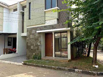 Rumah Baru Posisi Hook di Condet Dekat PGC Cililitan, TB.Simatupang, Pasar Kramatjati, RS.Polri, Sekolah Global Jaya