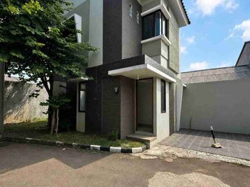 Rumah Baru Posisi Hook di Condet Dekat PGC Cililitan, TB.Simatupang, Pasar Kramatjati, RS.Polri, Sekolah Global Jaya
