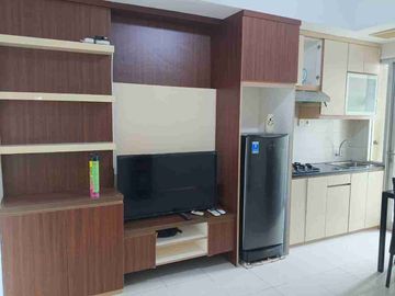 di sewakan apartemen green lake Sunter tipe 2 bedroom furnish