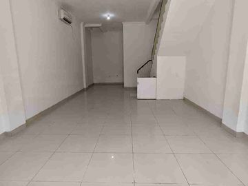 Ruko 2.5 Lantai siap pakai Cocol buat kantor dan usaha lain nya Grand Galaxy Bekasi Selatan
