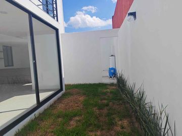 ¡Oportunidad en La Vid! Casa en Cuautlancingo a Minutos de VW, Outlet y Periférico