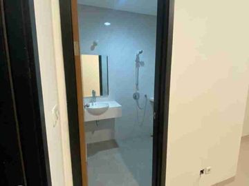 Disewakan Rumah Baru Suvarna Sutera Harga Murah Meriah