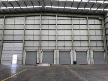 Bodega en renta con andenes