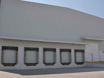 Bodega en renta con andenes