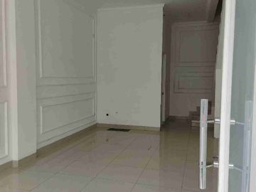 Dijual / Disewakan. Ruko siap huni Di Grand Galaxy Bekasi