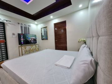 Bungalow House and Lot for sale/rent with 3 bedrooms and pool in Royal Meadows Subdivision