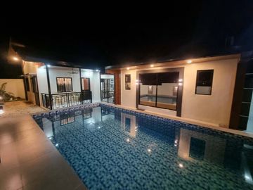 Bungalow House and Lot for sale/rent with 3 bedrooms and pool in Royal Meadows Subdivision