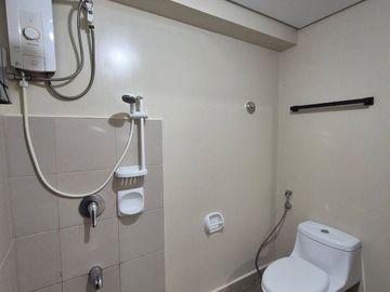 RUSH FOR SALE 1 BEDROOM AVIDA TOWERS CENTERA