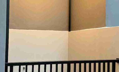 Dijual Rumah Semi Furnished di Cluster Viola Summarecon Crown Gading Bekasi