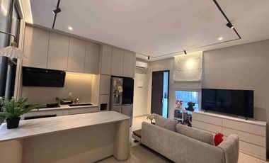 Dijual Rumah Semi Furnished di Cluster Viola Summarecon Crown Gading Bekasi