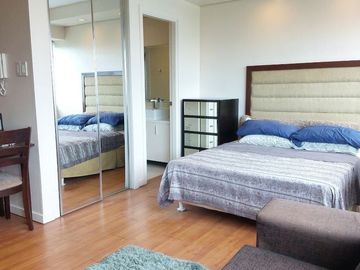 Nice Fully Furnished Studio Unit in The Fifth Avenue Place BGC Taguig