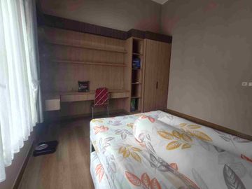 Rumah Baru Full Furnish 2 Lantai dan Strategis di Pondok Gede Jaktim