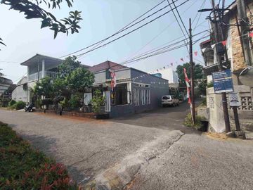 Rumah Baru Full Furnish 2 Lantai dan Strategis di Pondok Gede Jaktim