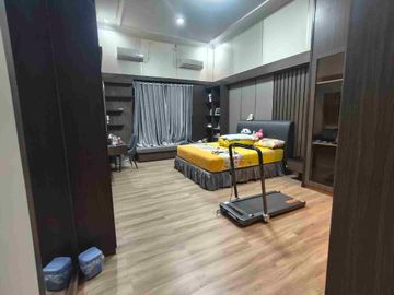 Rumah Baru Full Furnish 2 Lantai dan Strategis di Pondok Gede Jaktim