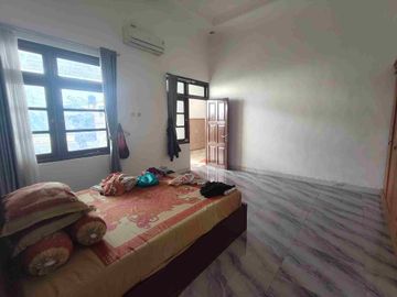 Rumah Baru Full Furnish 2 Lantai dan Strategis di Pondok Gede Jaktim