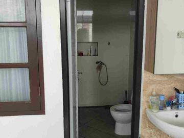 Rumah Baru Full Furnish 2 Lantai dan Strategis di Pondok Gede Jaktim