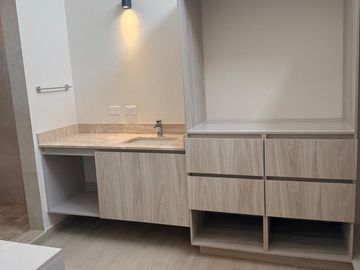 RENTA DE CASA NUEVA EN ZONA NORTE FRACC LYRATA
