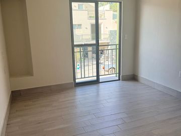 RENTA DE CASA NUEVA EN ZONA NORTE FRACC LYRATA