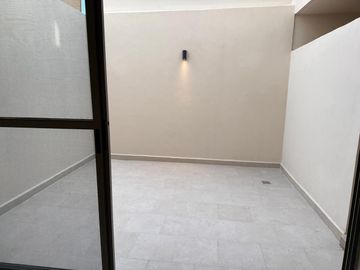 RENTA DE CASA NUEVA EN ZONA NORTE FRACC LYRATA