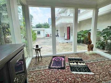 Super murah! Rumah mewah di Cilandak Jakarta Selatan