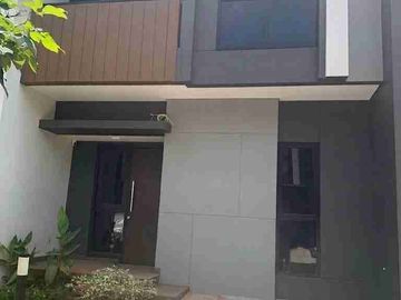 Dijual Rumah 4 KT HGB di Cluster Regia 7 Summarecon Crown Gading