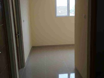 Dijual rumah dengan kolam renang bebas banjir di Mustikajaya bekasi timur
