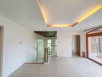 HOUSE FOR RENT Portofino South 4 Bedroom House For Rent Las Pinas City near Portofino Heights Verdana Homes Evia house for rent