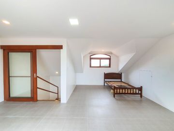 HOUSE FOR RENT Portofino South 4 Bedroom House For Rent Las Pinas City near Portofino Heights Verdana Homes Evia house for rent