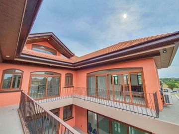 HOUSE FOR RENT Portofino South 4 Bedroom House For Rent Las Pinas City near Portofino Heights Verdana Homes Evia house for rent