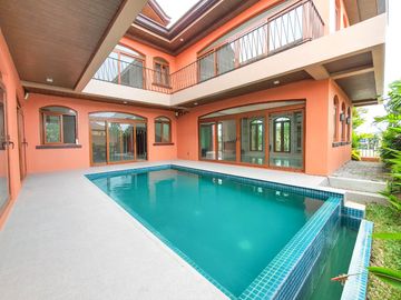 HOUSE FOR RENT Portofino South 4 Bedroom House For Rent Las Pinas City near Portofino Heights Verdana Homes Evia house for rent