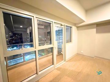 Rent to own Studio unit for sale in Uptown Arts Residence BGC for Sale by Megaworld with Community near Mitsukoshi HighStreet Uptown Mall & Parade